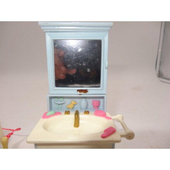 Fisher Price Loving Family Dollhouse Bathroom Lot Toilet and Vanity Sink 2002 - Picture 3 of 11